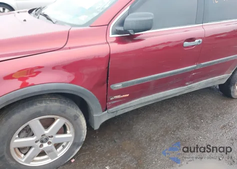 2005 Volvo Xc90 2.5T Awd z USA, uszkodzony, nr VIN YV1CZ592351151463